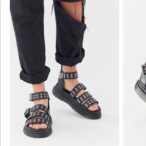 Dr. Martens Clarissa platform sandal